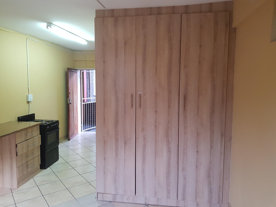 1 Bedroom Property for Sale in Rustenburg Central North West